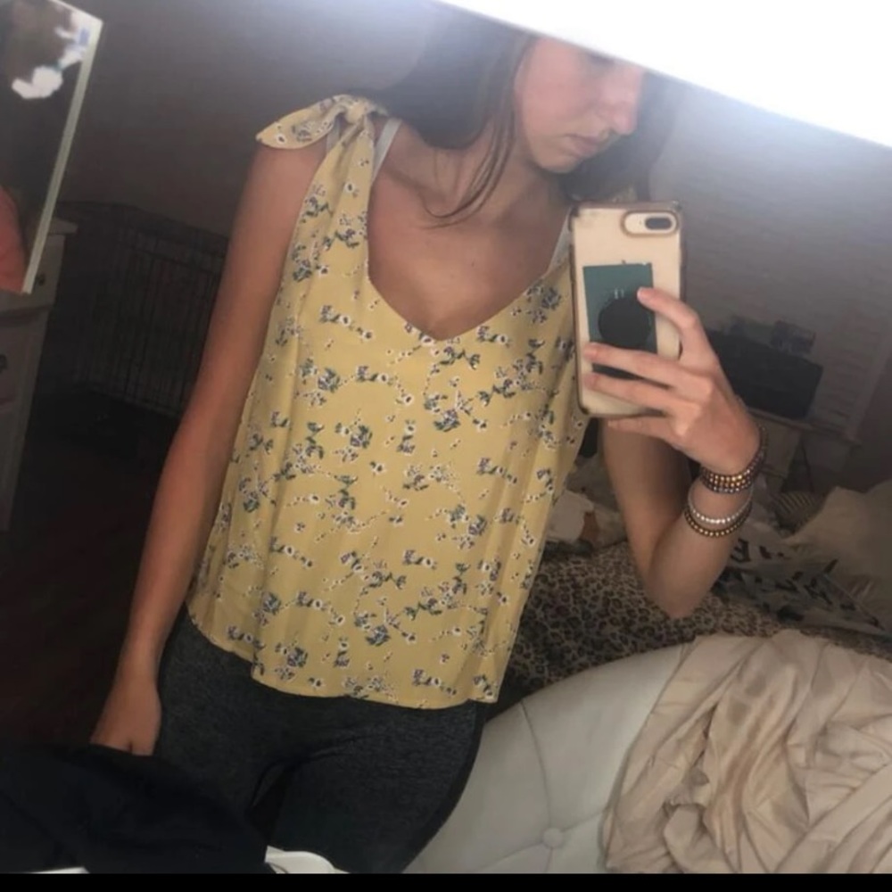 Tie shoulder floral top summer